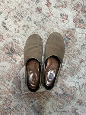 Keen Women’s Taupe Slip-On Suede Loafers